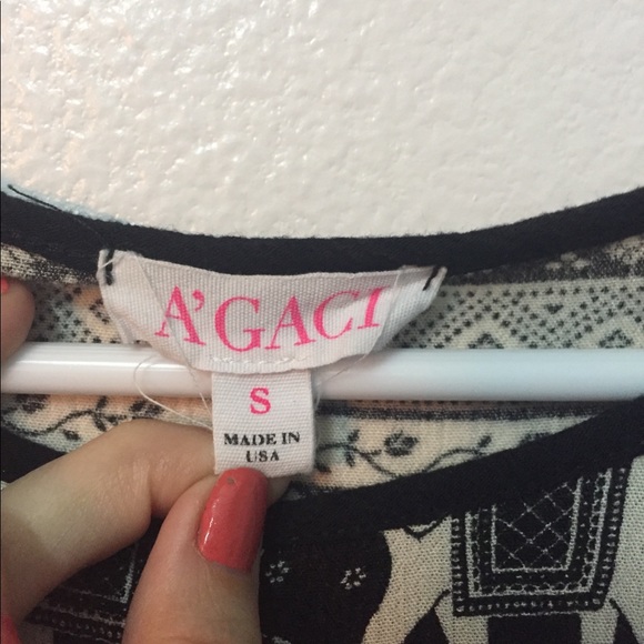 A’gaci Elephant crop top - Picture 3 of 3